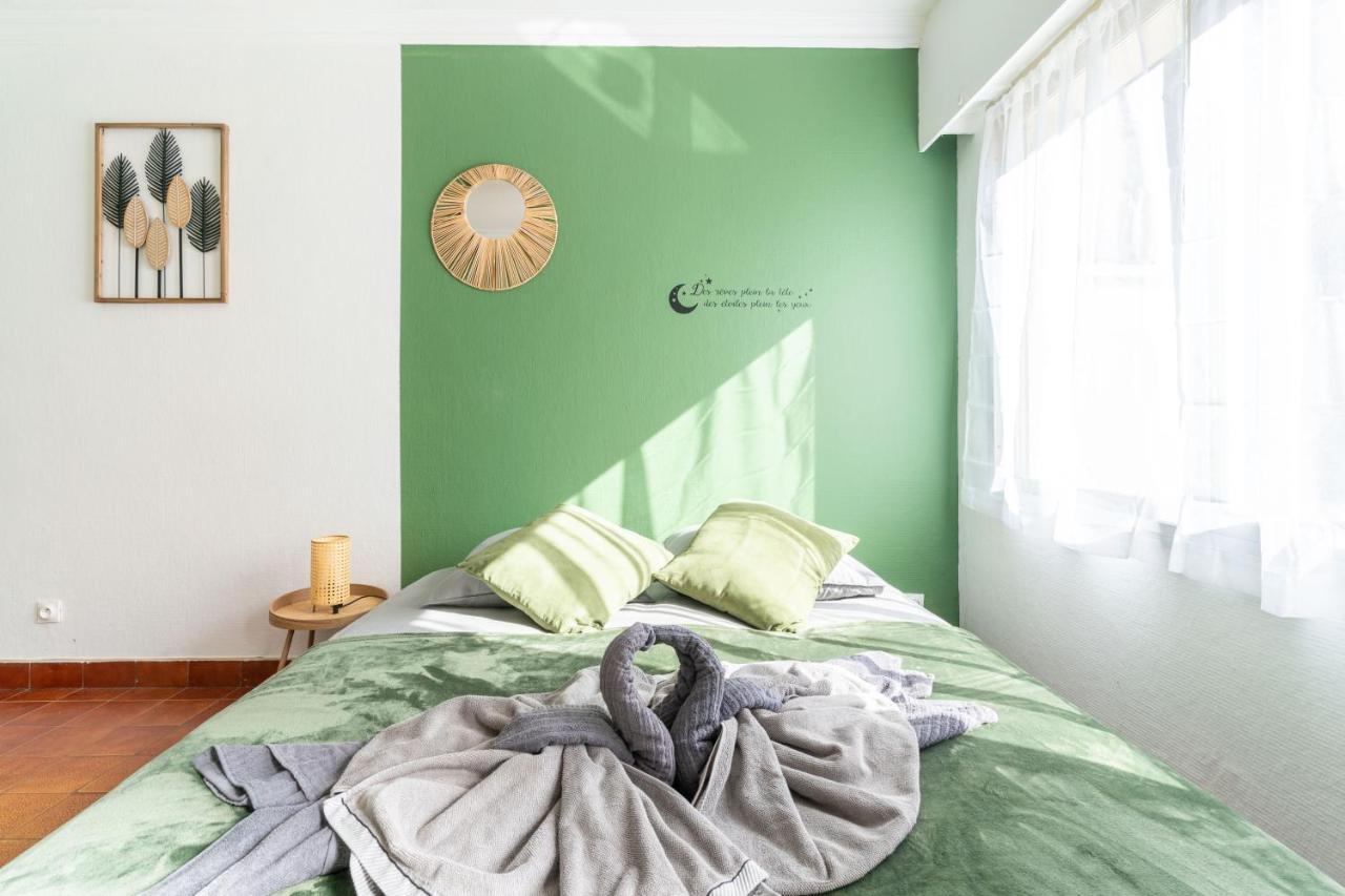 Appart'Hotel Nuiteejour Versailles Saint Cyr L'Ecole Luaran gambar