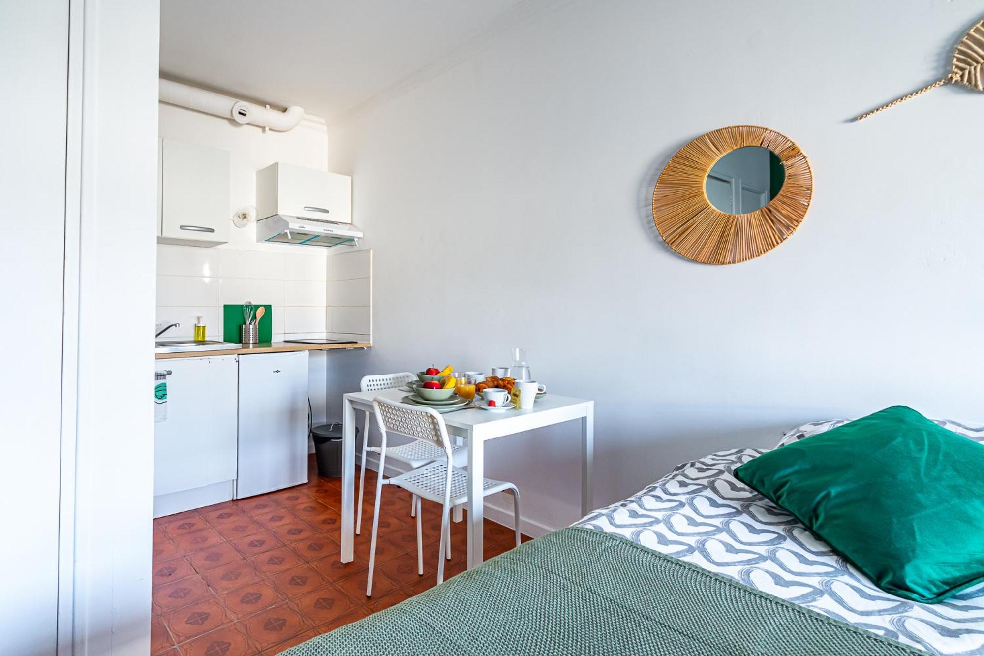 Appart'Hotel Nuiteejour Versailles Saint Cyr L'Ecole Luaran gambar