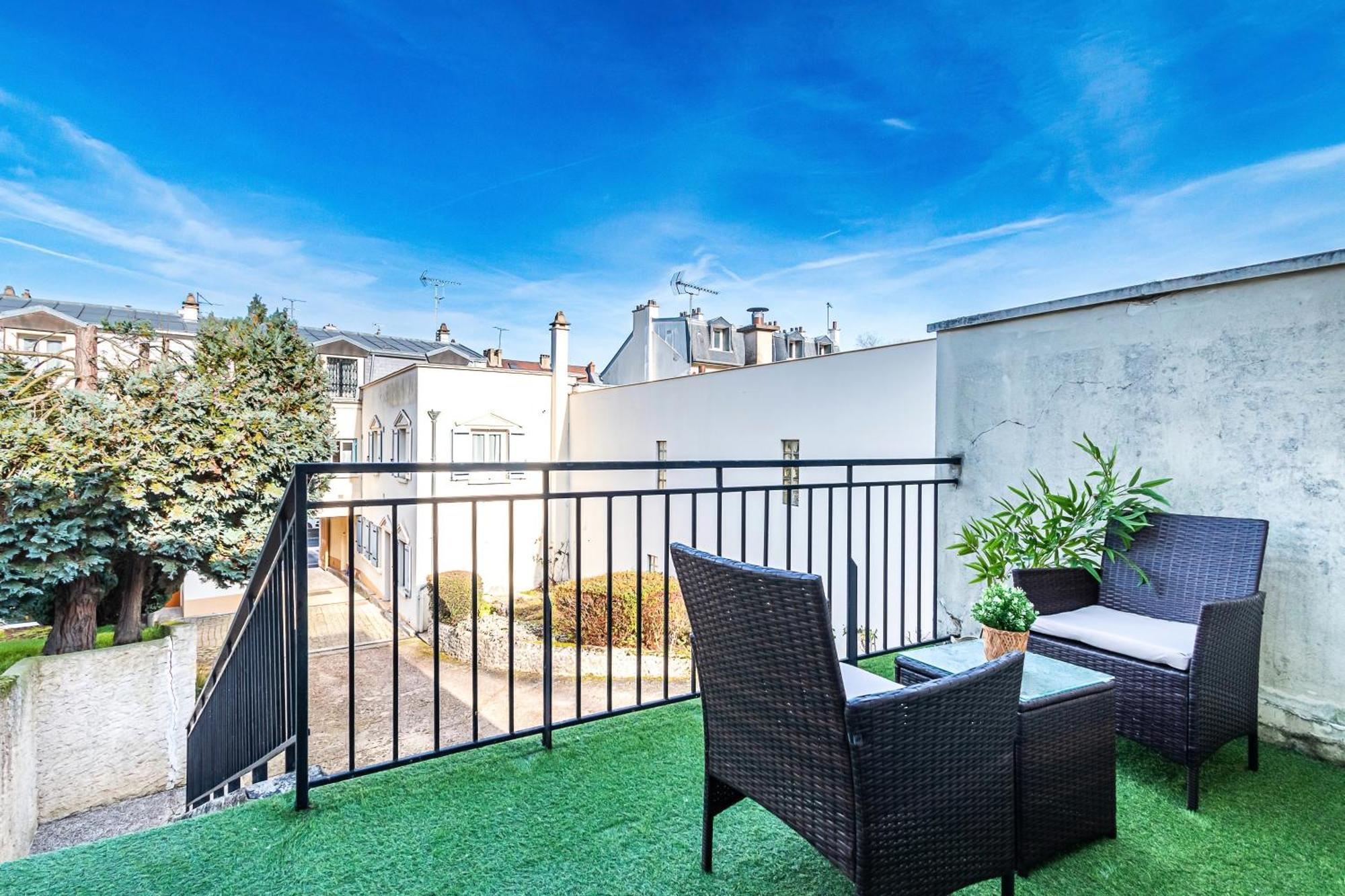 Appart'Hotel Nuiteejour Versailles Saint Cyr L'Ecole Luaran gambar