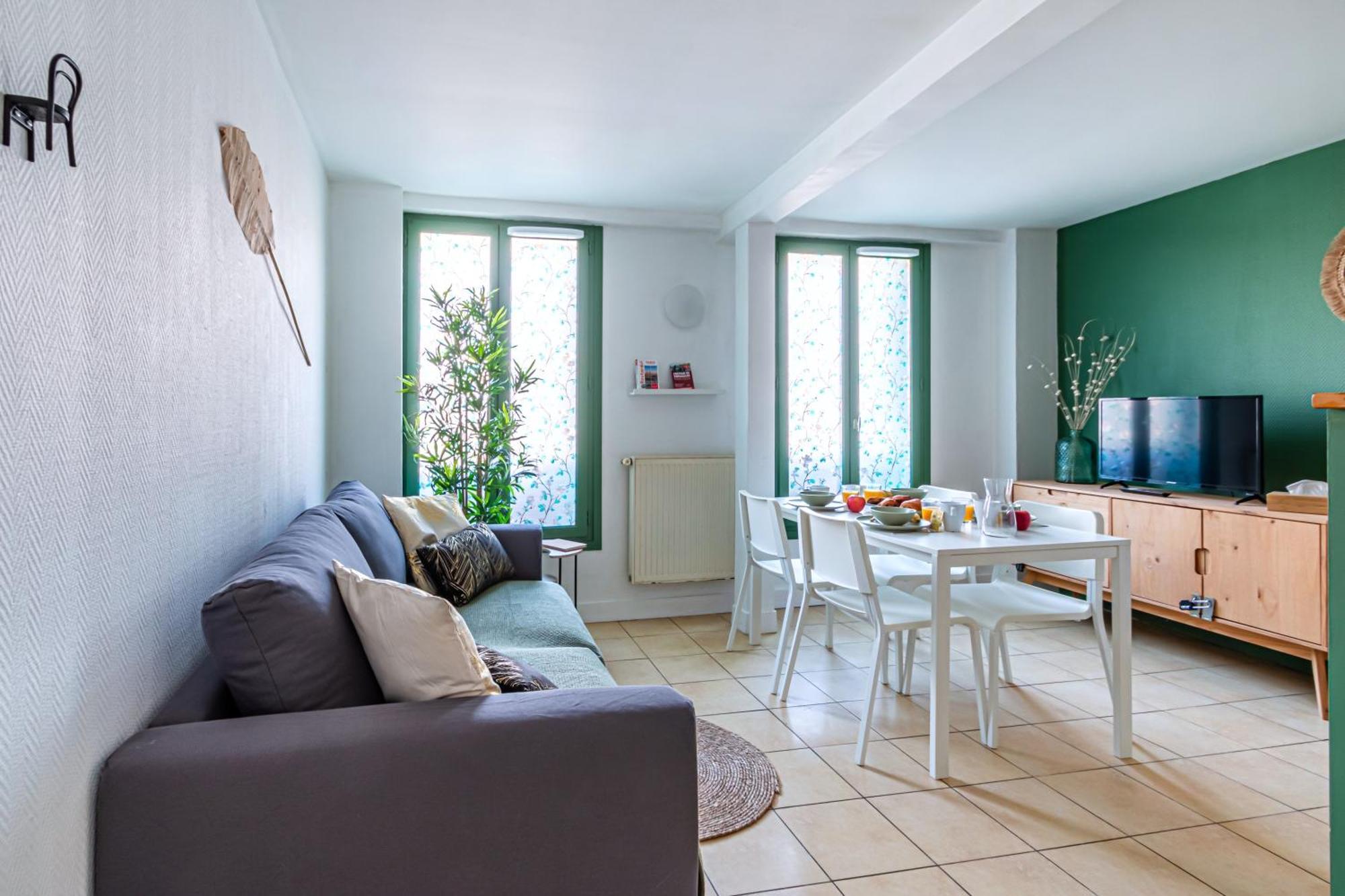 Appart'Hotel Nuiteejour Versailles Saint Cyr L'Ecole Luaran gambar