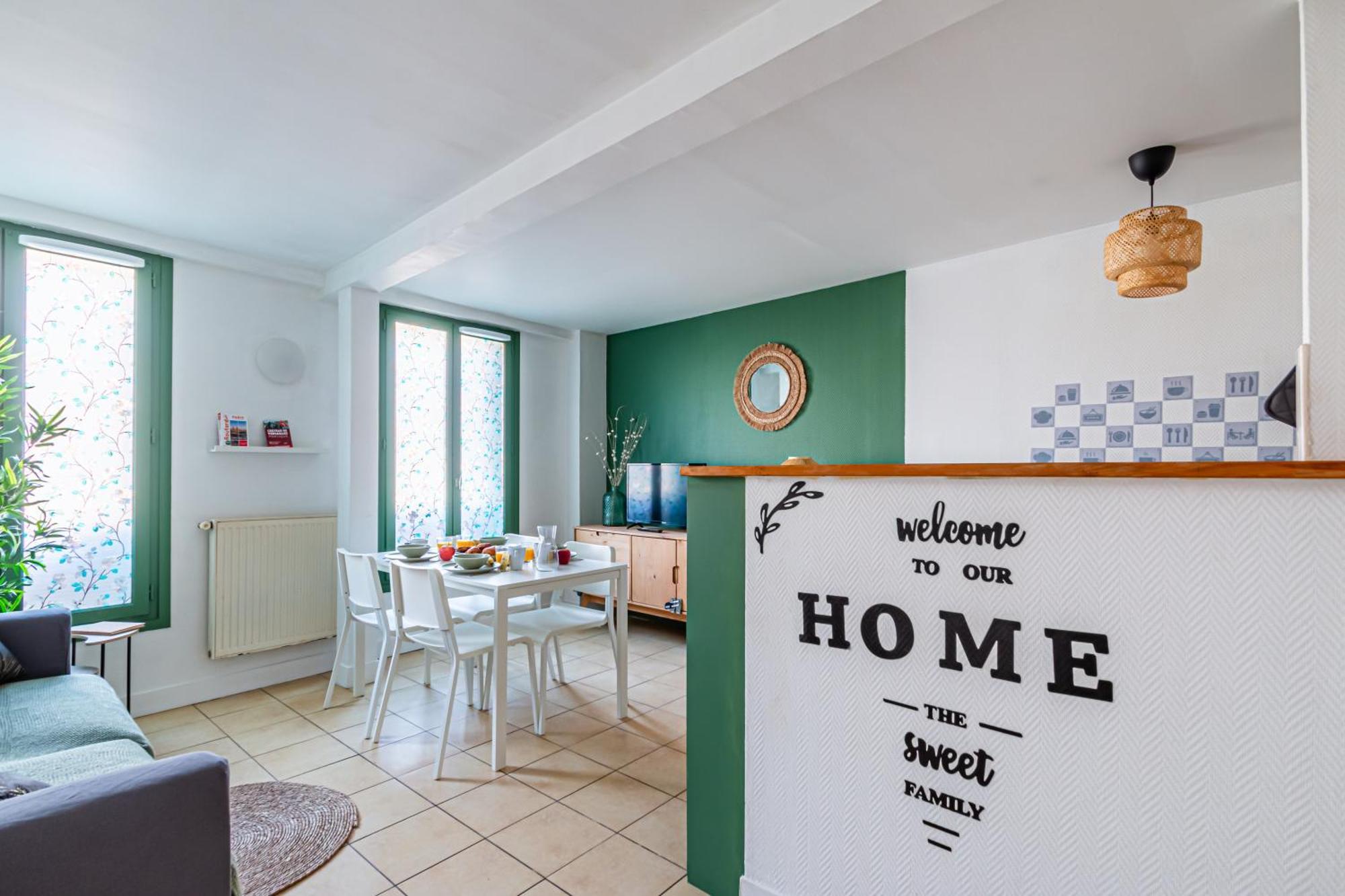 Appart'Hotel Nuiteejour Versailles Saint Cyr L'Ecole Luaran gambar