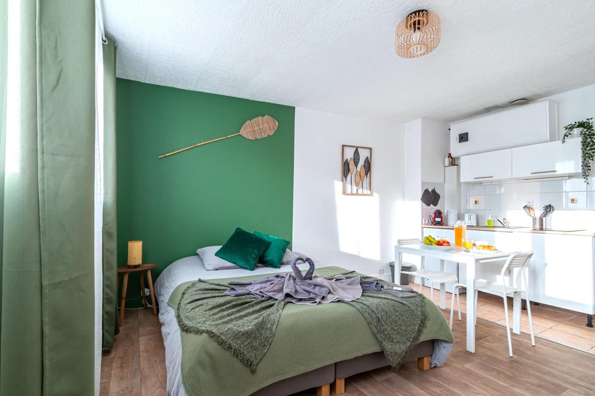 Appart'Hotel Nuiteejour Versailles Saint Cyr L'Ecole Luaran gambar