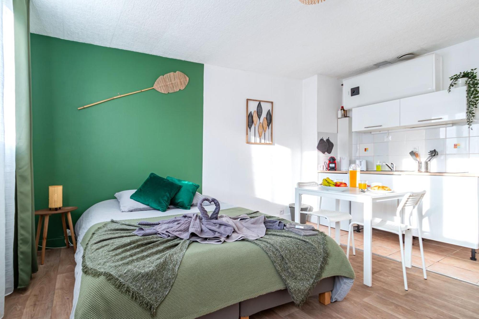 Appart'Hotel Nuiteejour Versailles Saint Cyr L'Ecole Luaran gambar