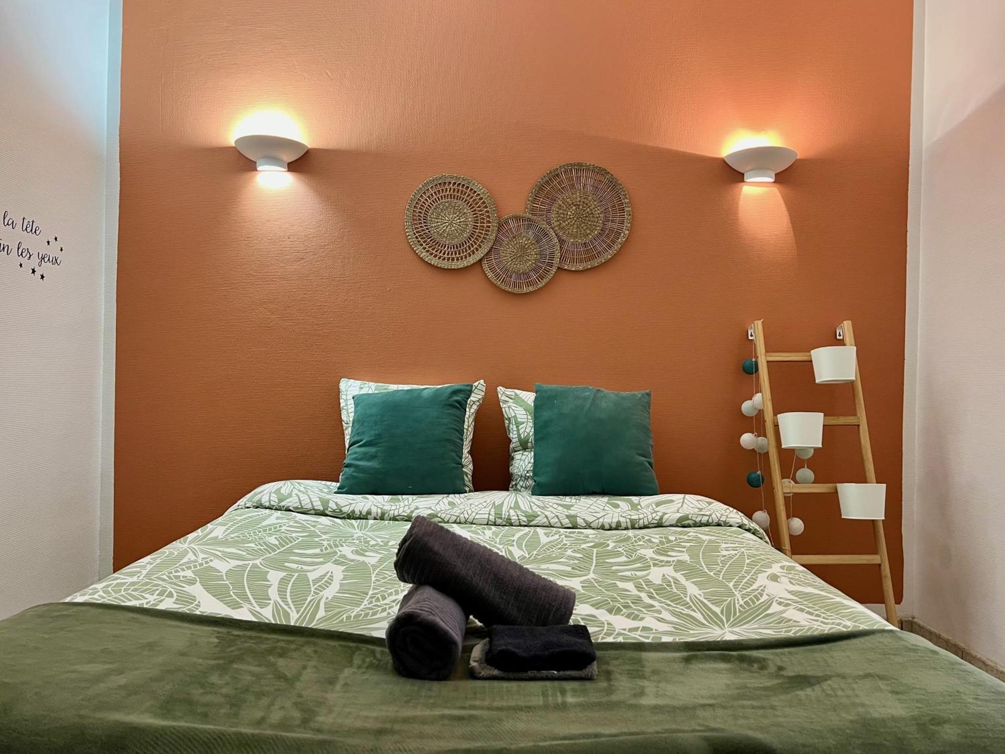 Appart'Hotel Nuiteejour Versailles Saint Cyr L'Ecole Luaran gambar