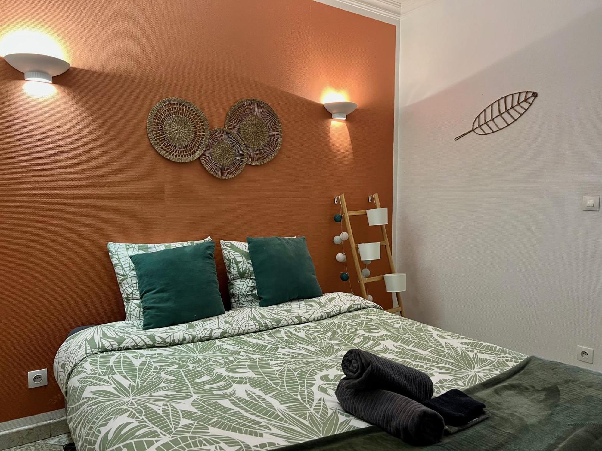 Appart'Hotel Nuiteejour Versailles Saint Cyr L'Ecole Luaran gambar